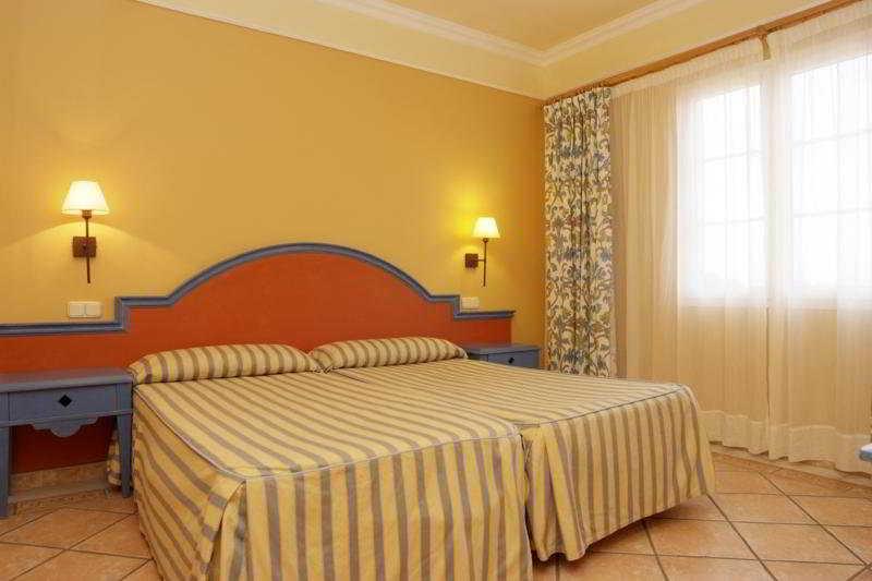 Grupotel Playa Club Son Xoriguer Room photo